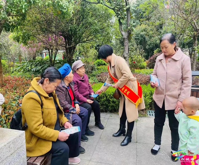 【法治松桃】縣總工會開展禁毒宣傳進(jìn)社區(qū)進(jìn)集市活動