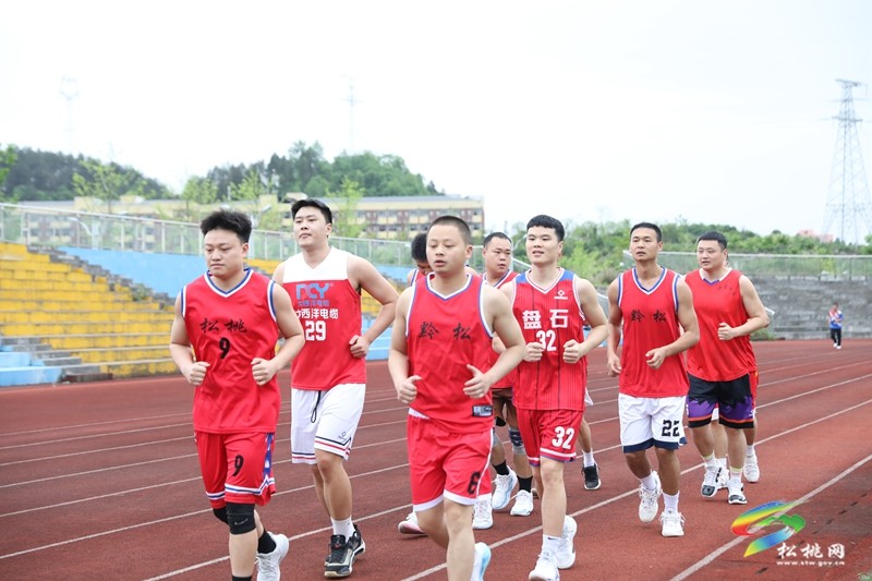 代表銅仁市參賽！松桃籃球隊全力備戰(zhàn)貴州“村BA”