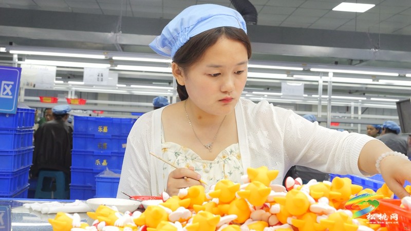 【奮進(jìn)的春天】孟溪鎮(zhèn):樂嘉產(chǎn)業(yè)園 帶動鄉(xiāng)村致富路