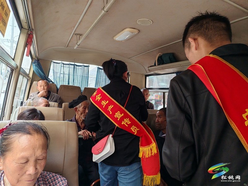 普覺(jué)鎮(zhèn)聯(lián)合開(kāi)展防災(zāi)減災(zāi)安全知識(shí)宣傳活動(dòng)