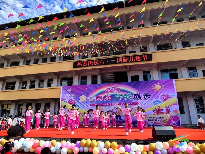 寨英鎮(zhèn)各小學(xué)及幼兒園舉行多彩活動慶“六一”