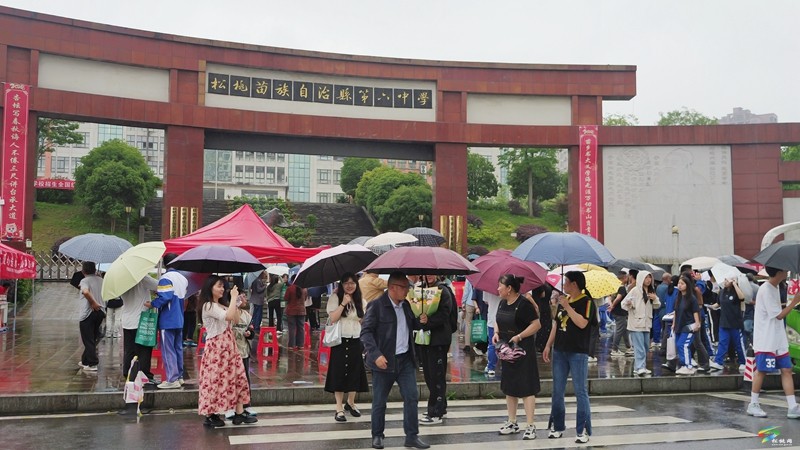 高考海采:致青春 頂峰見(jiàn)
