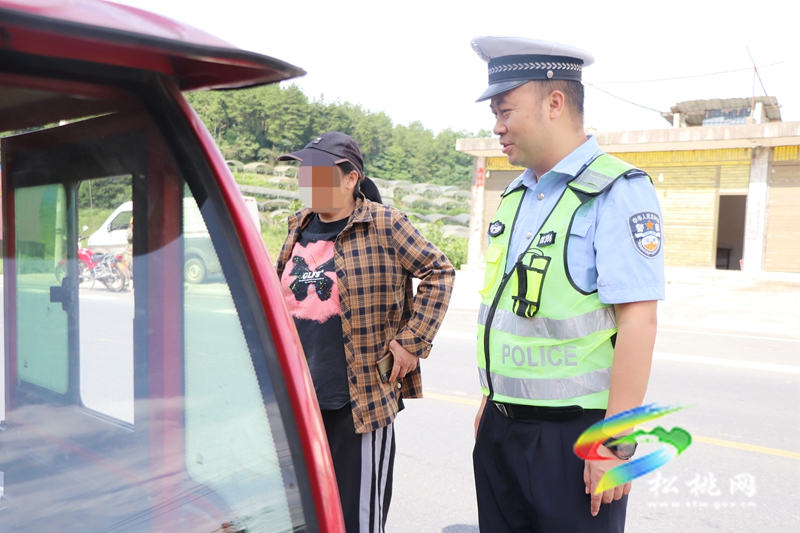 松桃公安交警大隊開展摩托車 電動摩托車電動自行車夏季交通安全突出風(fēng)險專項整治行動