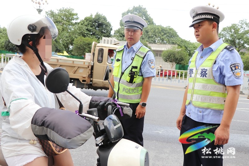 松桃公安交警大隊開展摩托車 電動摩托車電動自行車夏季交通安全突出風(fēng)險專項整治行動