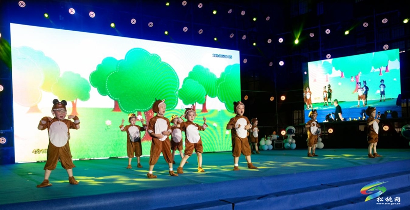 松桃實驗幼兒園舉行2024屆大班畢業(yè)典禮