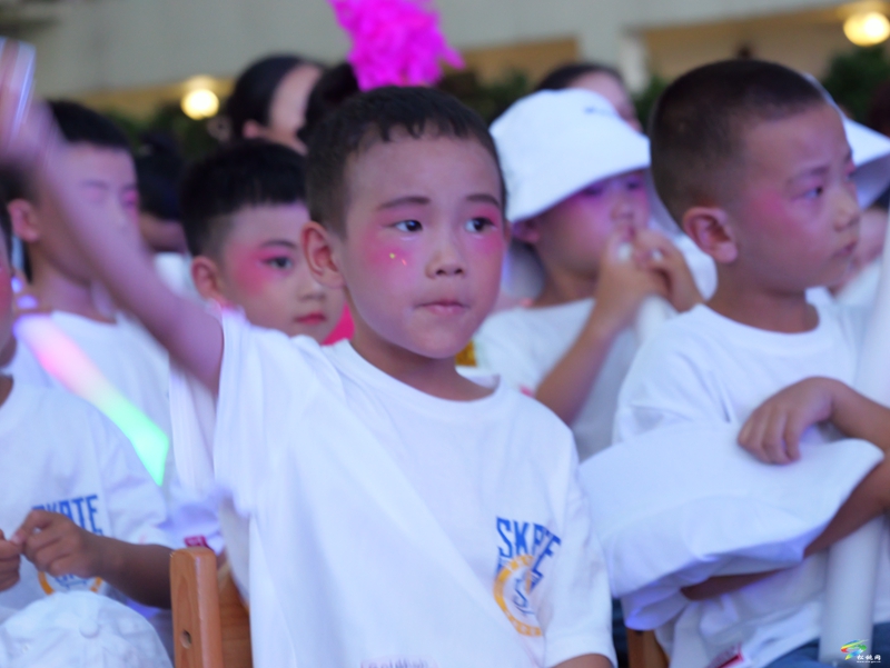 縣第七幼兒園舉辦2024屆大班畢業(yè)典禮暨文藝晚會
