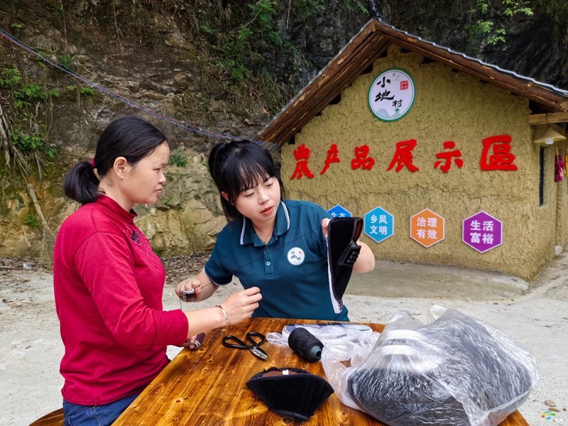 龍艷：踐行醫(yī)者初心 接續(xù)鄉(xiāng)村振興使命