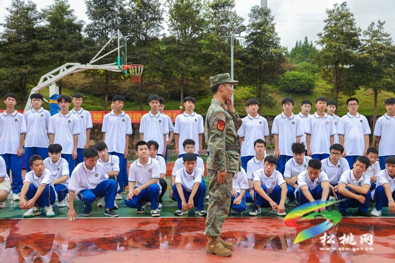 縣中等職業(yè)學校舉行2024級新生軍訓動員大會