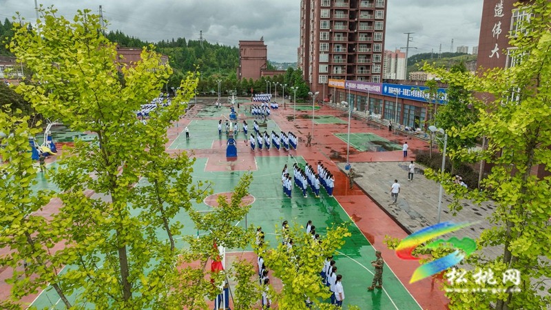 縣中等職業(yè)學校舉行2024級新生軍訓動員大會