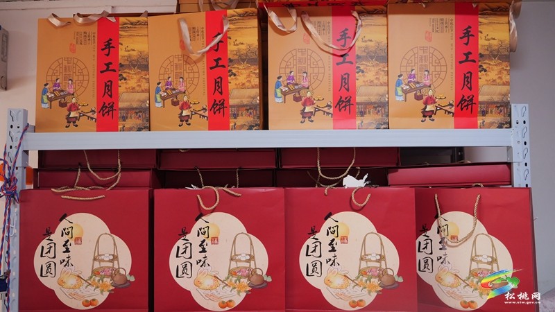 松桃：中秋將至 手工月餅“忙”登場