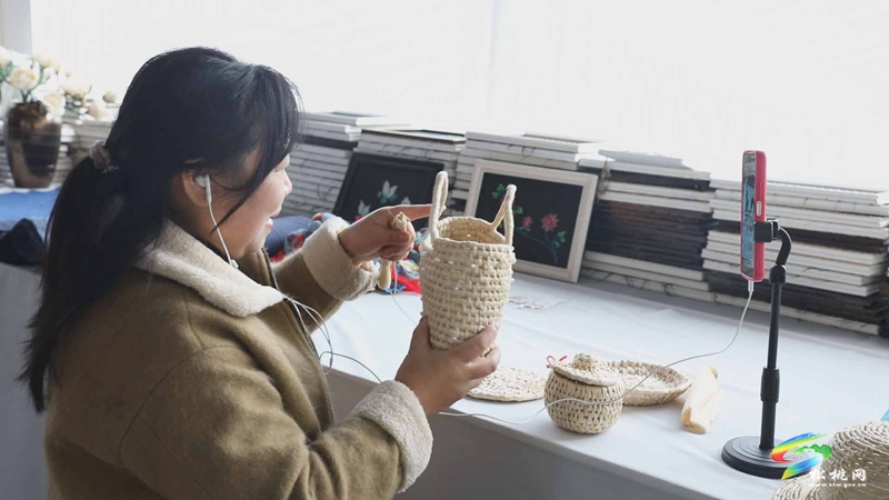 松桃：“錦繡計劃”手工+電商培訓圓滿結(jié)業(yè)  賦能鄉(xiāng)村振興新活力