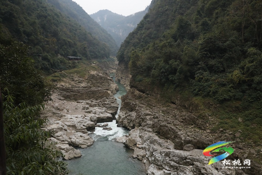 中國景區(qū)低空經(jīng)濟合作聯(lián)盟 走進銅仁大峽谷景區(qū)
