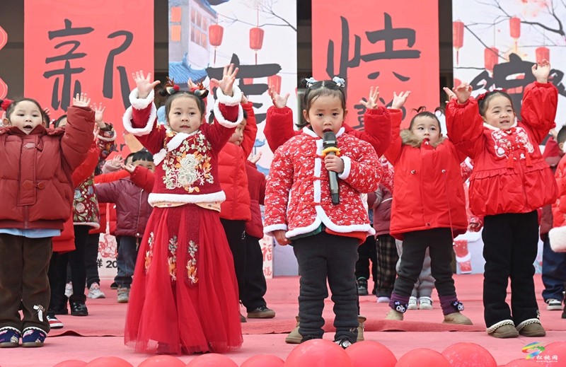 縣第三幼兒園:歡喜迎新年
