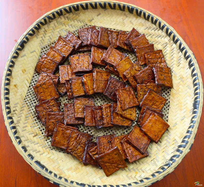 大坪場鎮(zhèn)：春節(jié)將至 豆腐干趕制忙