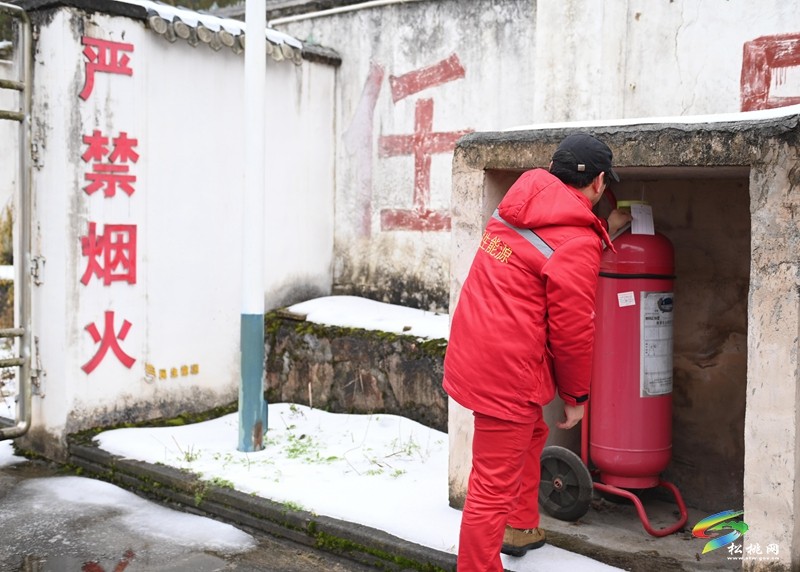松桃：戰(zhàn)雨雪 迎春運(yùn) 保供氣