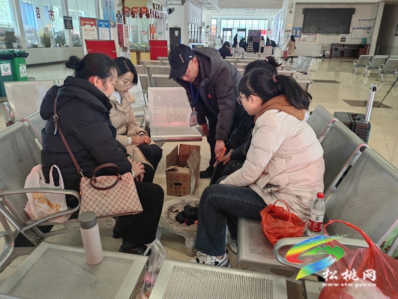 【網(wǎng)絡(luò)中國節(jié)·春節(jié)】松桃客運(yùn)站暖心為民服務(wù)
