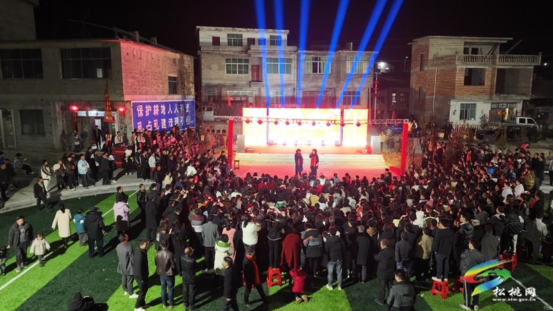 【網(wǎng)絡(luò)中國節(jié)·春節(jié)】石梁鄉(xiāng)百鳥村：鄰里和睦萬家歡