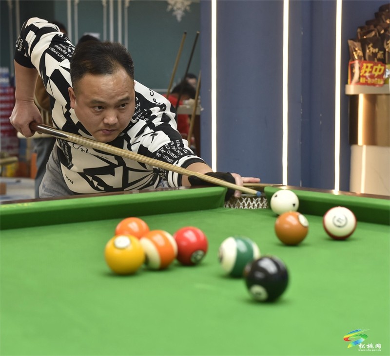 春之健“運動松桃”“貴族領(lǐng)域璟點杯”中式臺球公開賽舉行