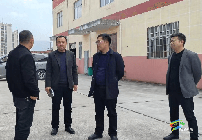 吳文斌到蓼皋正大調(diào)研工業(yè)企業(yè)復(fù)工復(fù)產(chǎn)工作