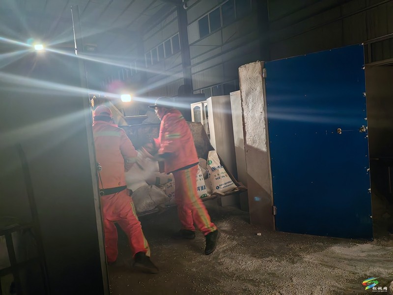 【網絡中國節(jié)·元宵】松桃公路管理段：守護中國節(jié)暢通回家路