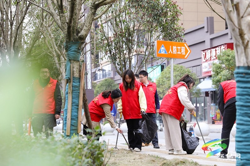 松桃公路管理段開展“文明在行動(dòng)·滿意在松桃”志愿服務(wù)活動(dòng)