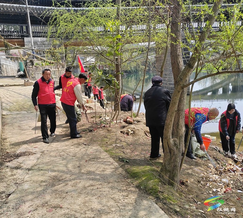 大路鎮(zhèn)大路社區(qū)：衛(wèi)生大整治 黨員我先行