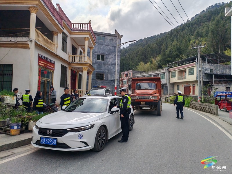 普覺鎮(zhèn)開展“清明節(jié)”前道路交通安全專項整治行動