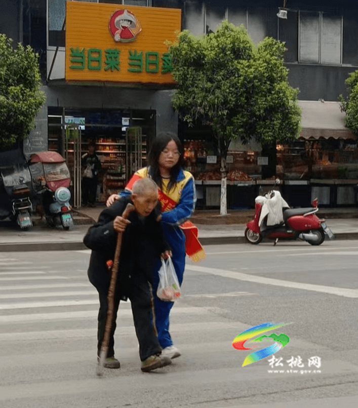 縣職校開展文明志愿服務(wù)活動(dòng)