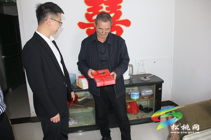 松桃公路管理段：以“三課”守“三心” 抓實(shí)作風(fēng)建設(shè)，點(diǎn)亮“廉潔星”