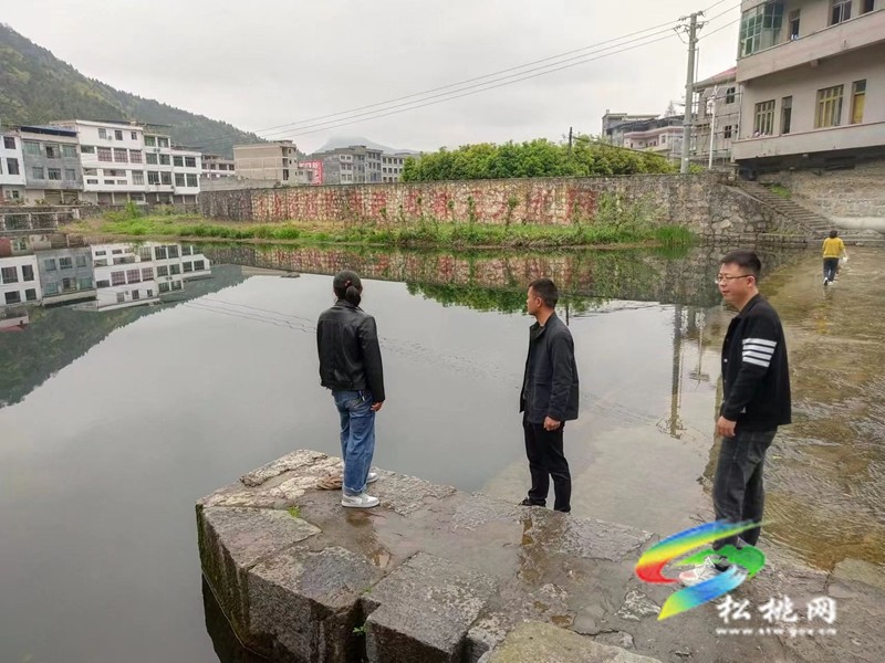 普覺鎮(zhèn)聯(lián)合開展汛期河道安全巡查