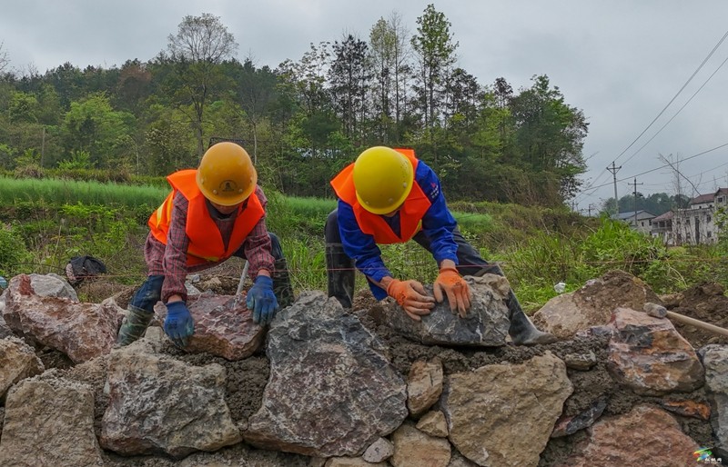 【奮進的春天】我縣18個國債項目河道山洪溝治理工程全面開工建設