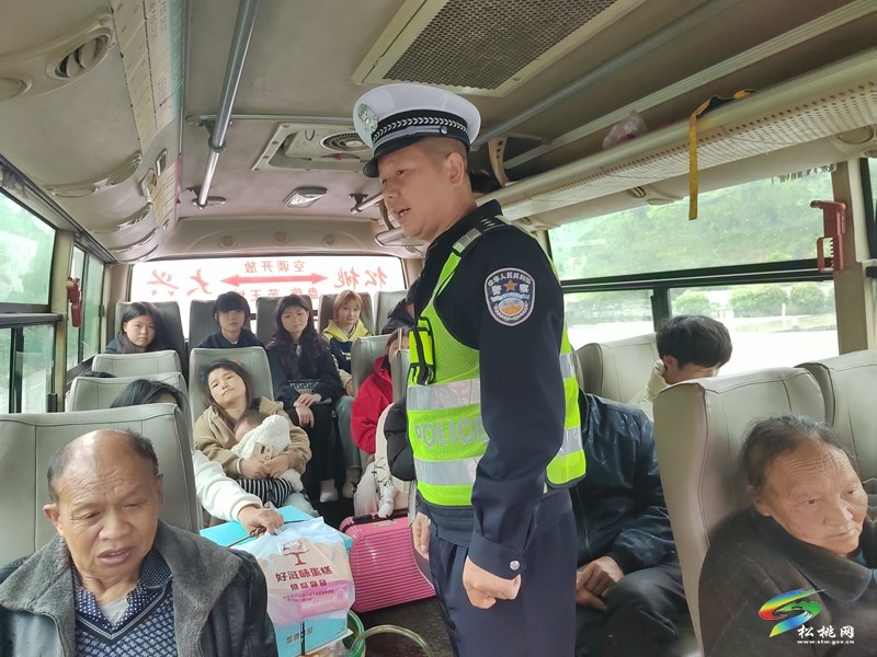 縣公安局交警大隊(duì)多舉措完成2024年“五一”假期道路交通安保工作