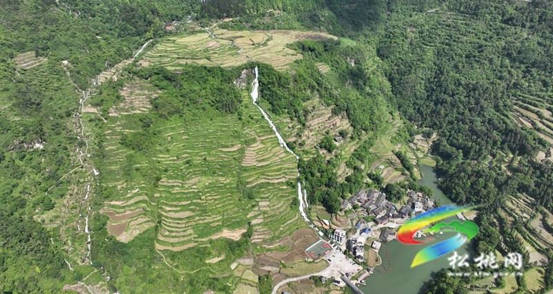 松桃：響水飛瀑?美景如畫