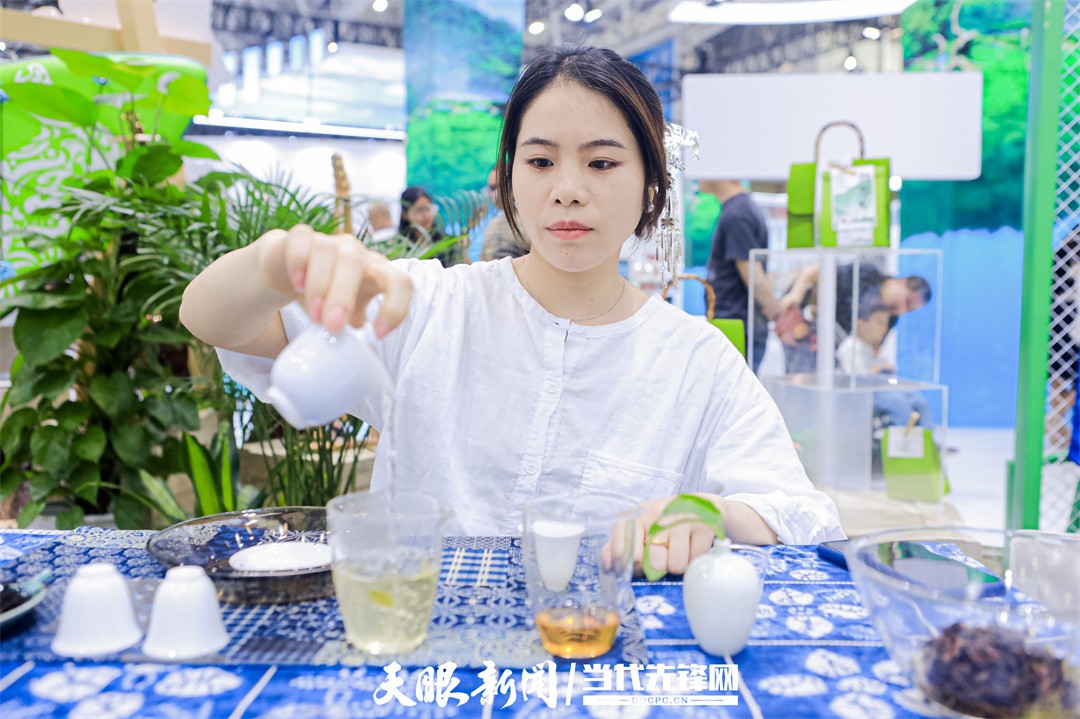 天眼觀文博｜一盞茶里品非遺 文博會上的貴州“茶”事