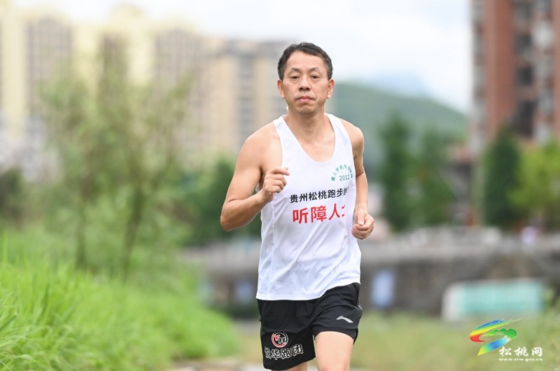 吳順芳：身殘志堅更拼搏 奮力備戰(zhàn)龍舟賽