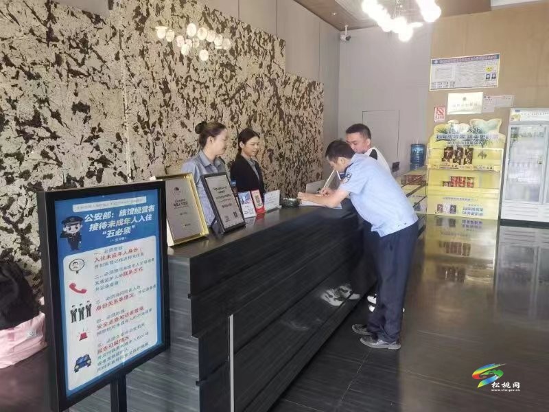 “警”隨高考 | 松桃公安三舉措“先行一步”為學子圓夢保駕護航