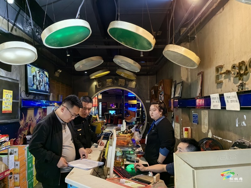 縣文體廣電旅游局開展凈化中考高考周邊環(huán)境專項(xiàng)整治行動(dòng)
