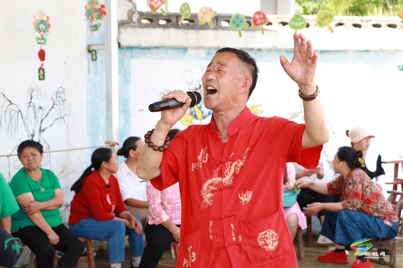 【網(wǎng)絡(luò)中國節(jié)·端午】大坪場鎮(zhèn)鎮(zhèn)江村:粽子飄香迎端午 幸福和諧鄰里情
