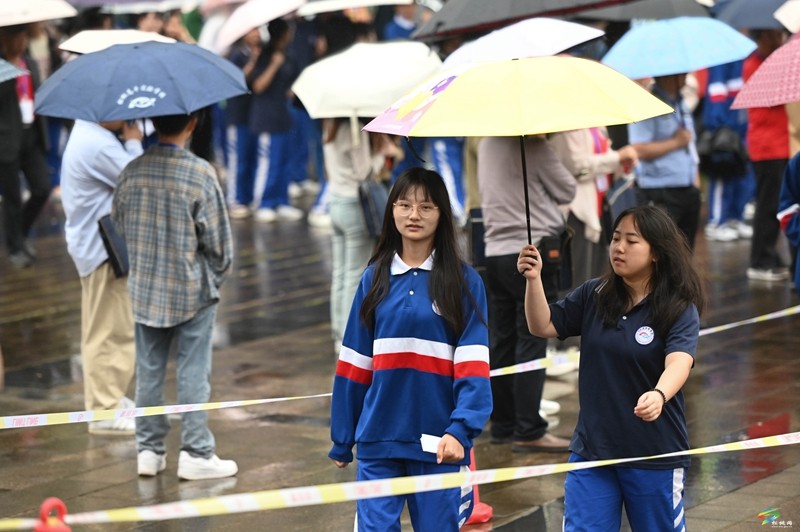 高考結(jié)束，一起回顧鏡頭下的這些美好瞬間