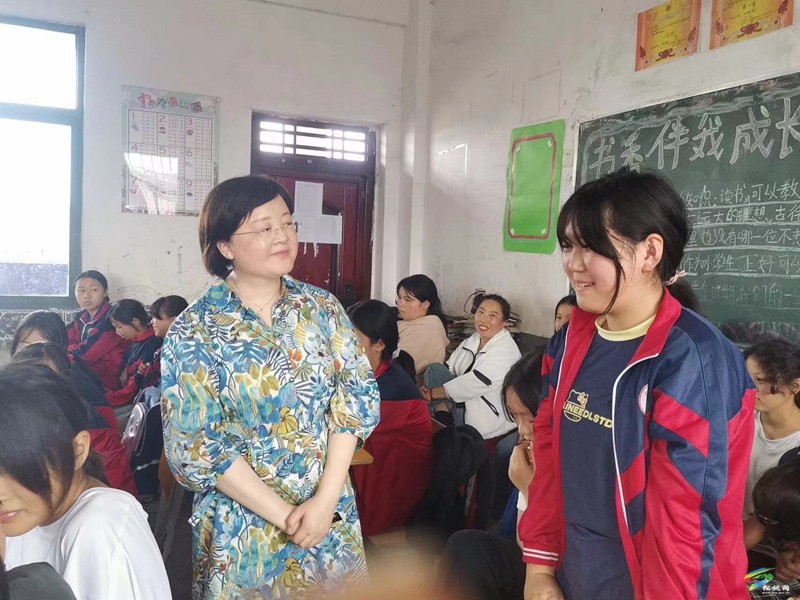 “粵黔協(xié)作 莞愛銅行”活動在大興完小舉行