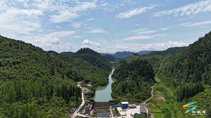 消暑納涼、美食美景、休閑游玩......來這里解鎖溶洞打開新方式