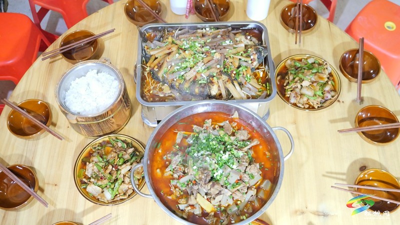 消暑納涼、美食美景、休閑游玩......來這里解鎖溶洞打開新方式
