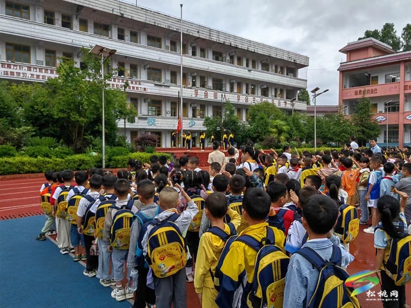 大路鎮(zhèn)完小與航天幼兒園開展幼小銜接活動(dòng)
