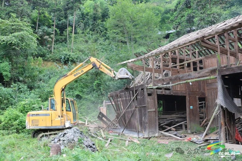 全縣地質(zhì)災害避險移民搬遷現(xiàn)場會在牛郎鎮(zhèn)召開