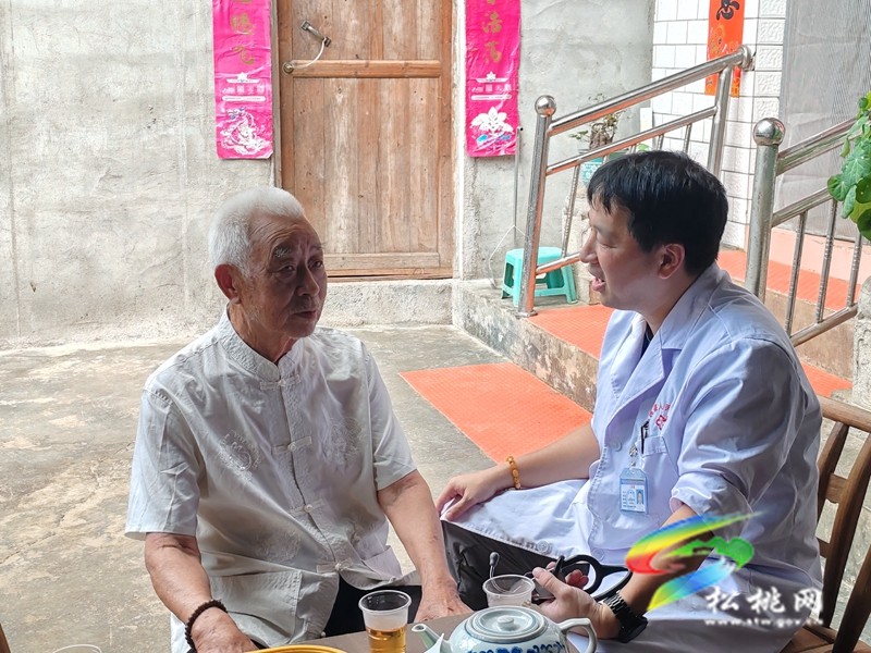 【粵黔協(xié)作  莞愛銅行】胡漢汀率東莞市“組團式”醫(yī)療幫扶專家看望慰問抗美援朝老兵