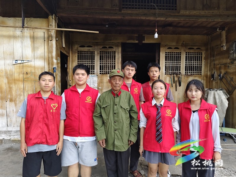 世昌街道：開(kāi)展慰問(wèn)抗戰(zhàn)老兵活動(dòng)