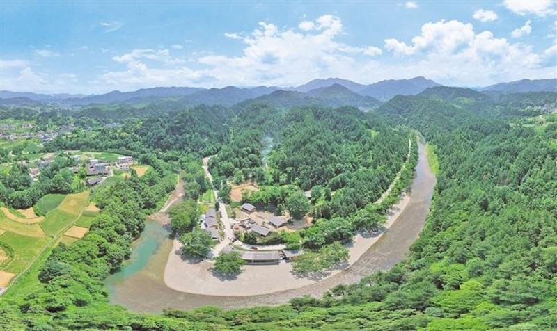 松桃千山逐綠向新行