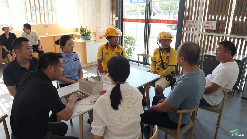 松桃工會(huì)驛站：24小時(shí)暖心港灣 便民又貼心