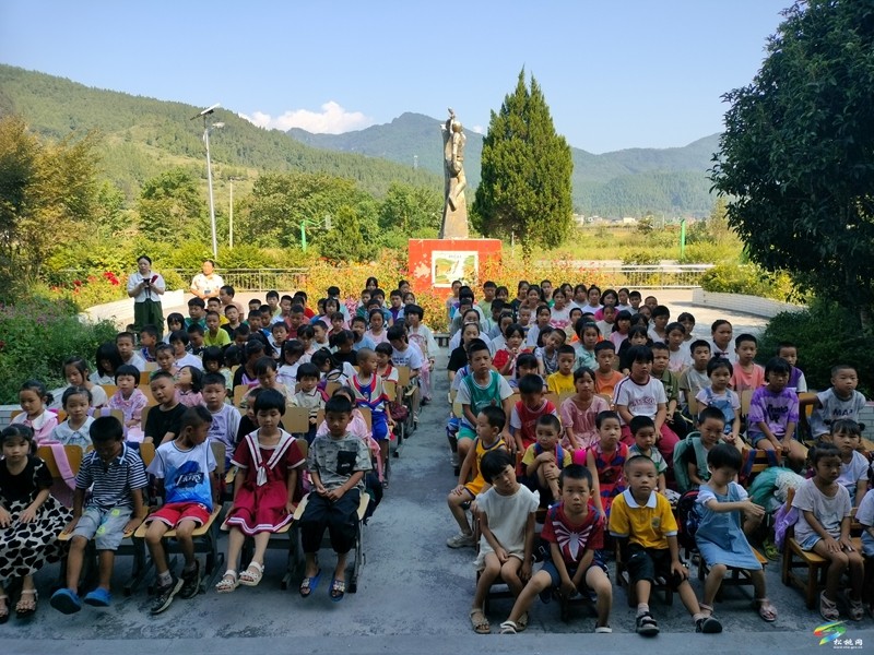 普覺(jué)鎮(zhèn)聯(lián)合開(kāi)展秋季“安全知識(shí)進(jìn)校園”系列宣傳教育活動(dòng)