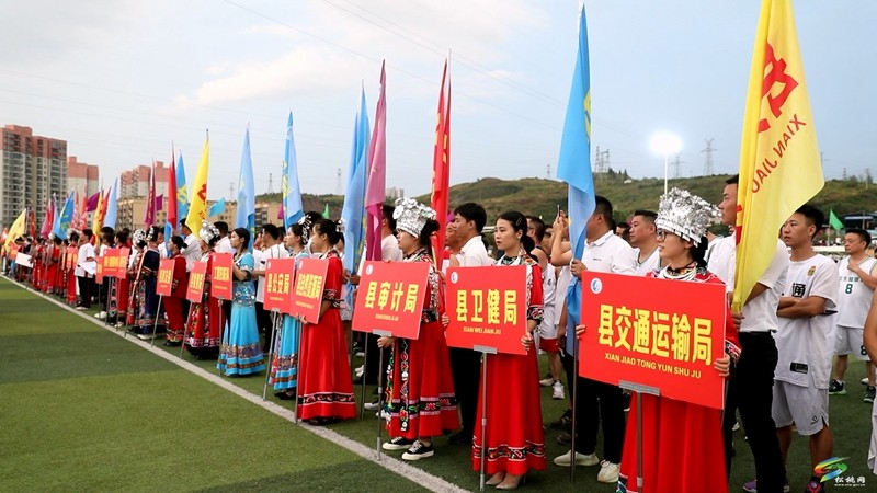 火熱開幕!松桃“籃球熱潮”持續(xù)升溫